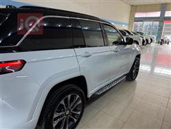 جیپ گراند شیرۆکی